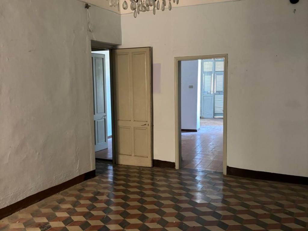 casa indipendente in vendita a Toirano