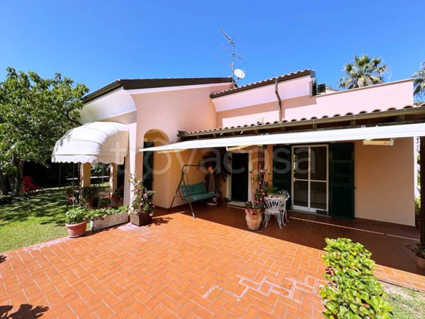 casa indipendente in vendita a Toirano