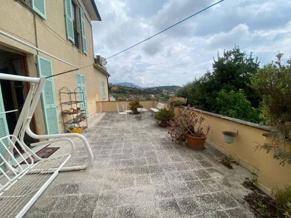 appartamento in vendita a Toirano