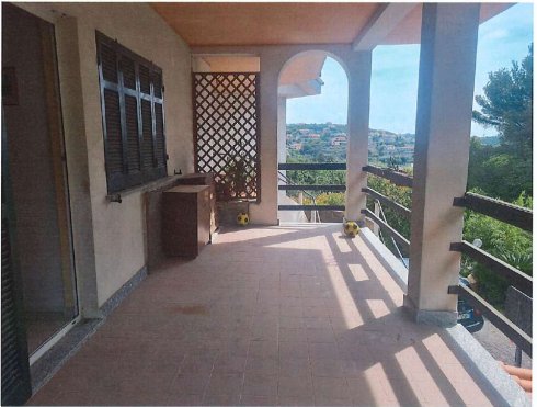 casa indipendente in vendita a Toirano