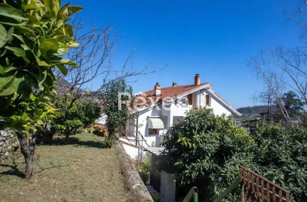 casa indipendente in vendita a Toirano