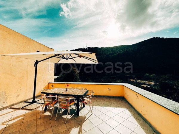 casa indipendente in vendita a Toirano