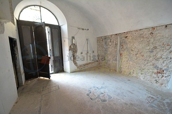 casa semindipendente in vendita a Toirano