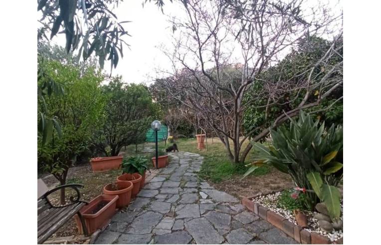 casa indipendente in vendita a Toirano