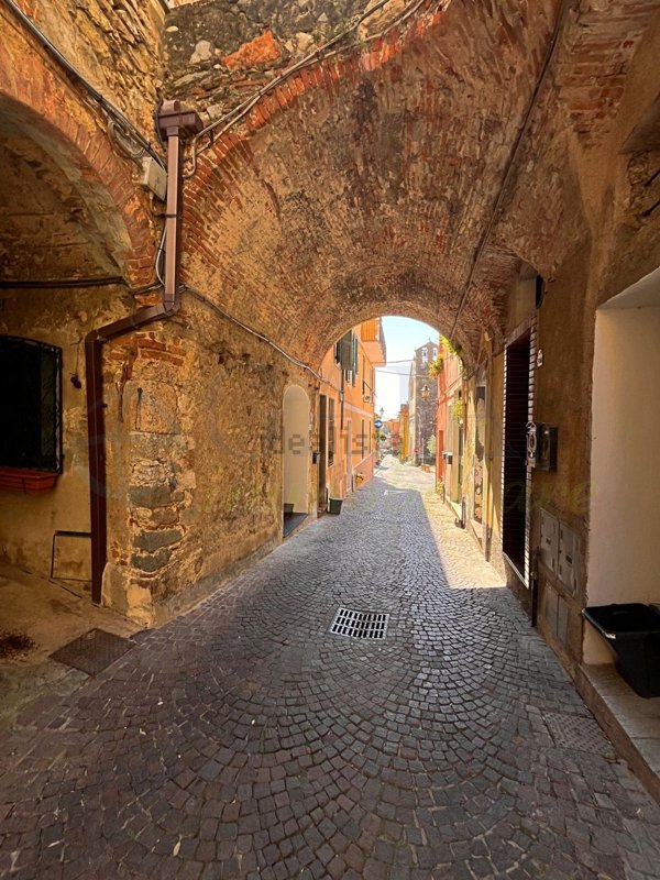 appartamento in vendita a Toirano