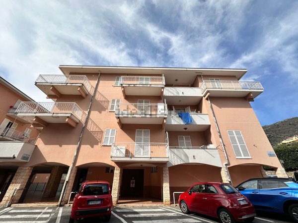 appartamento in vendita a Toirano