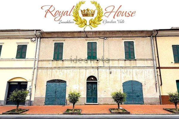 casa indipendente in vendita a Toirano