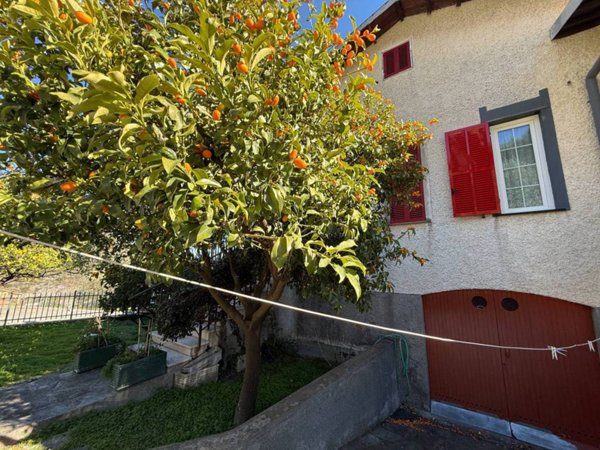 casa indipendente in vendita a Toirano