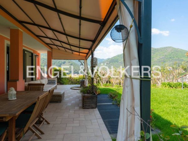 casa indipendente in vendita a Toirano