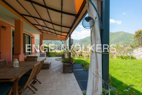 casa indipendente in vendita a Toirano