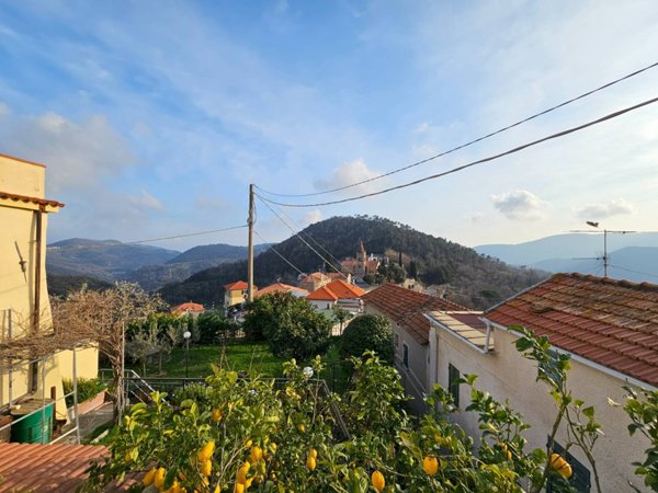 appartamento in vendita a Tovo San Giacomo in zona Bardino Vecchio