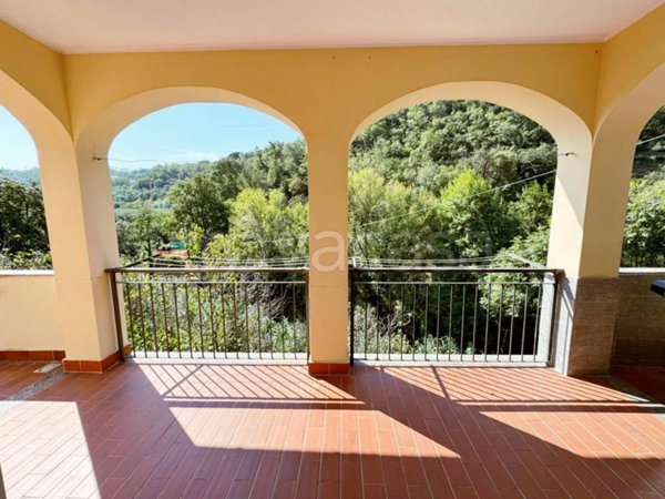 casa indipendente in vendita a Tovo San Giacomo