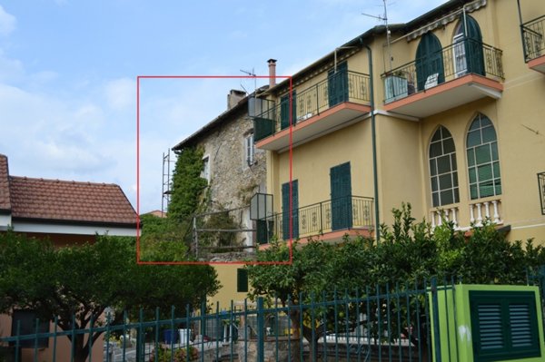 casa indipendente in vendita a Tovo San Giacomo