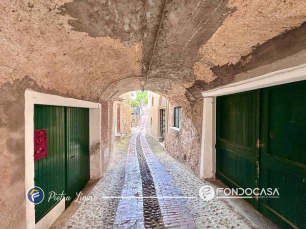 casa indipendente in vendita a Tovo San Giacomo