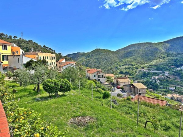 casa indipendente in vendita a Tovo San Giacomo