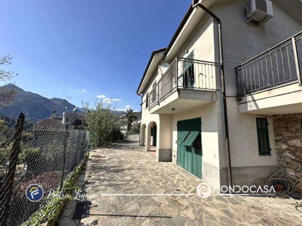 casa indipendente in vendita a Tovo San Giacomo