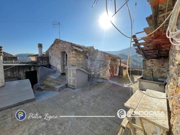 casa indipendente in vendita a Tovo San Giacomo