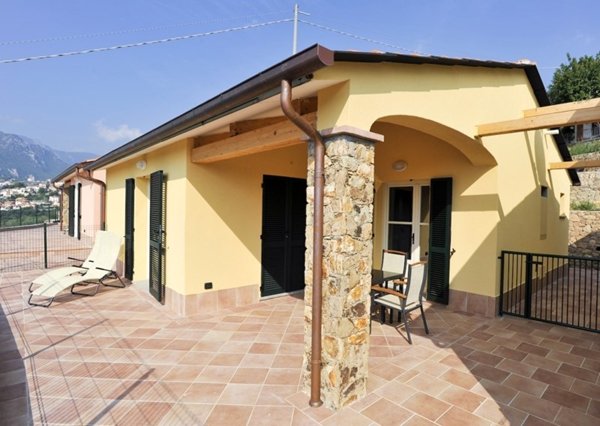 casa indipendente in vendita a Tovo San Giacomo