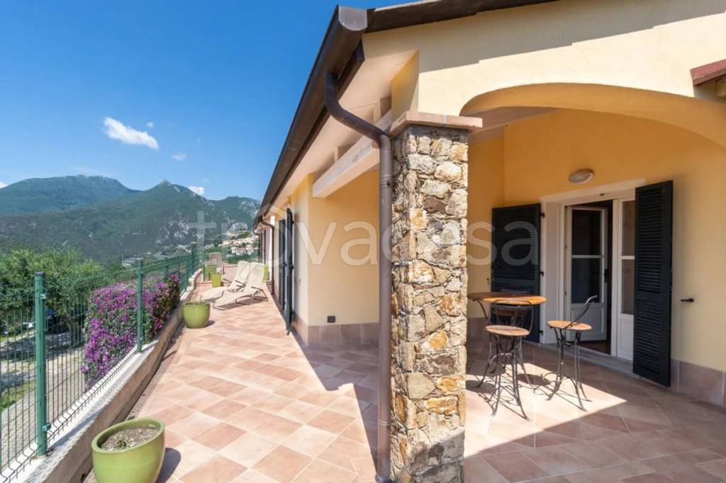 casa indipendente in vendita a Tovo San Giacomo