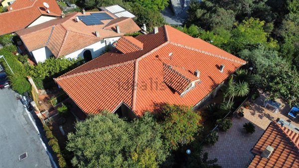casa indipendente in vendita a Tovo San Giacomo