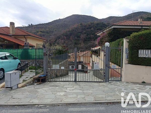 locale di sgombero in vendita a Tovo San Giacomo