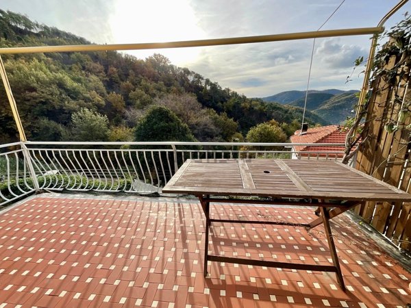 casa indipendente in vendita a Tovo San Giacomo