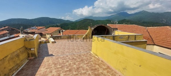casa indipendente in vendita a Tovo San Giacomo