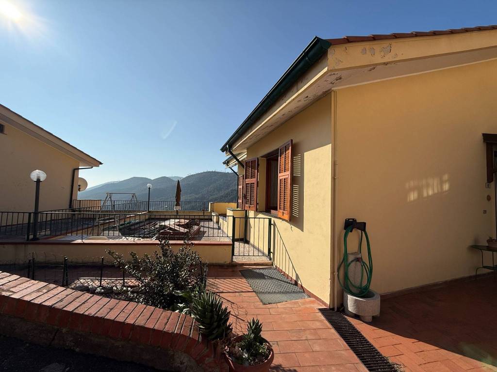 appartamento in vendita a Tovo San Giacomo in zona Bardino Nuovo