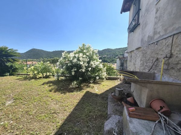 casa indipendente in vendita a Tovo San Giacomo