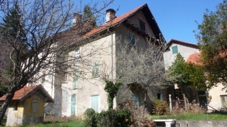 casa indipendente in vendita ad Urbe in zona San Pietro d'Olba