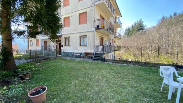 appartamento in vendita ad Urbe in zona Vara Superiore
