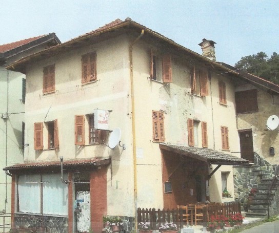 negozio in vendita ad Urbe