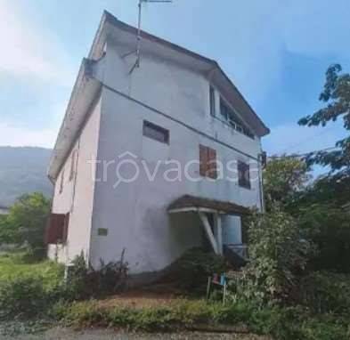 casa indipendente in vendita ad Urbe in zona San Pietro d'Olba