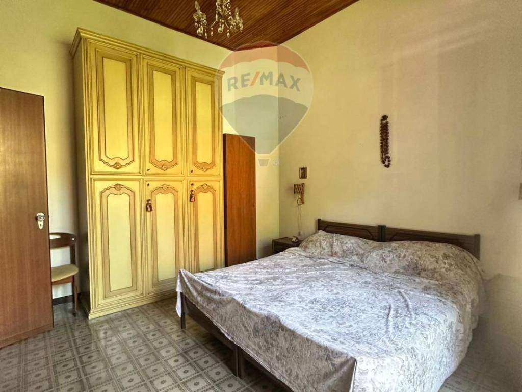 casa semindipendente in vendita ad Urbe in zona Vara Superiore