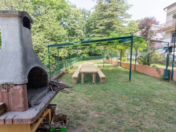 appartamento in vendita ad Urbe in zona Acquabianca