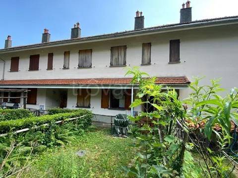 casa indipendente in vendita ad Urbe in zona Vara Superiore