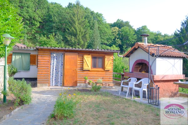 casa indipendente in vendita ad Urbe