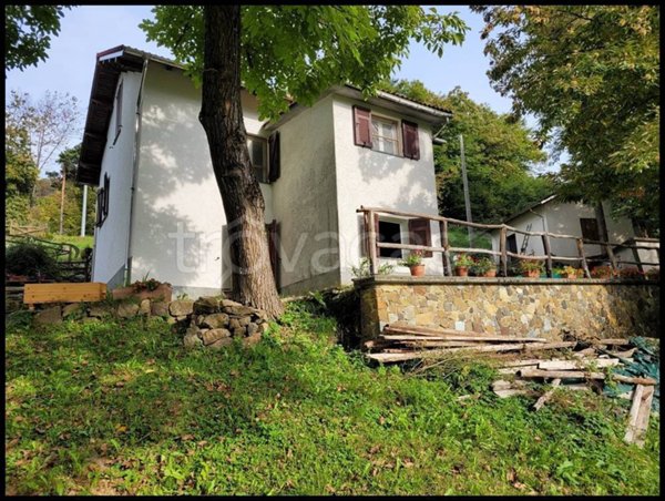 casa indipendente in vendita ad Urbe