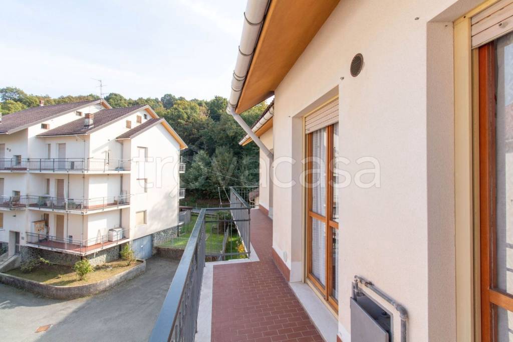 appartamento in vendita ad Urbe in zona Acquabianca