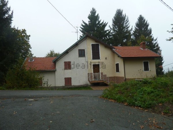 casa semindipendente in vendita ad Urbe in zona Acquabianca