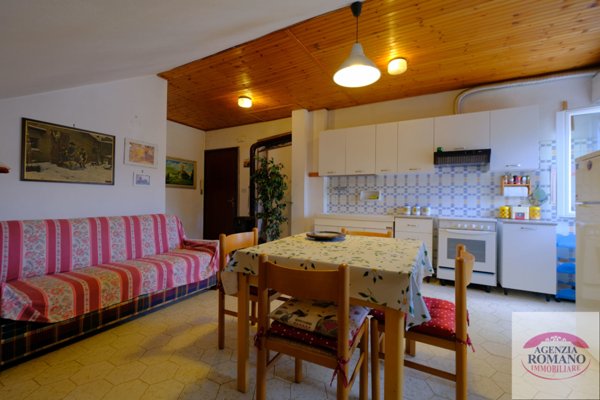 attico in vendita ad Urbe in zona Vara Inferiore