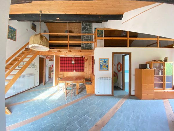 appartamento in vendita ad Urbe in zona San Pietro d'Olba