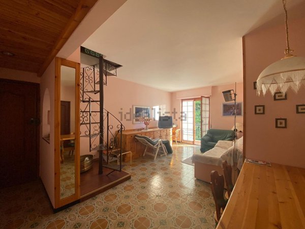 appartamento in vendita ad Urbe