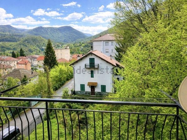 appartamento in vendita ad Urbe in zona San Pietro d'Olba