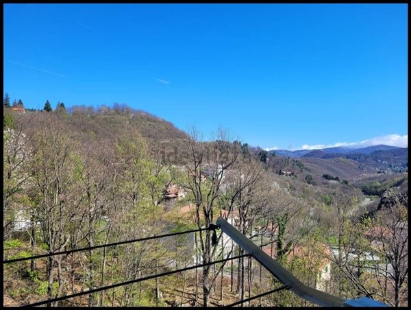 appartamento in vendita ad Urbe in zona San Pietro d'Olba