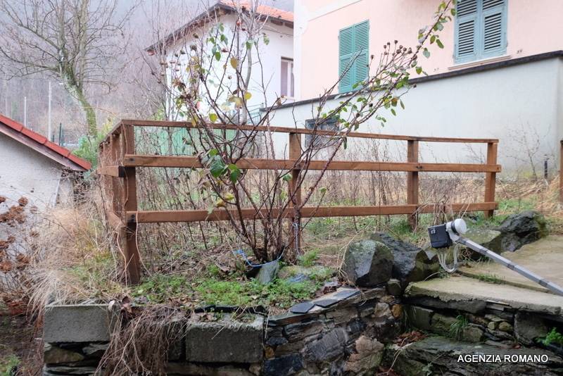 appartamento in vendita ad Urbe in zona San Pietro d'Olba
