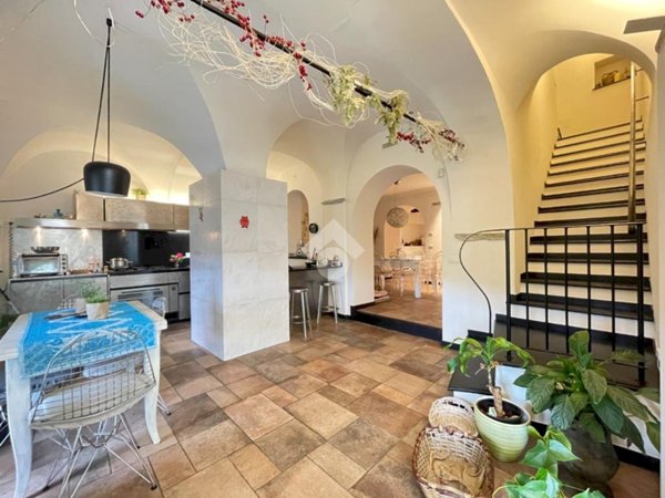 appartamento in vendita a Vado Ligure in zona Segno