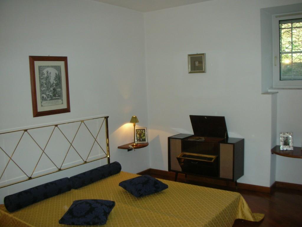 appartamento in vendita a Vado Ligure in zona Segno
