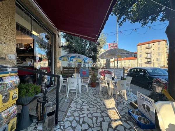 negozio in vendita a Vado Ligure