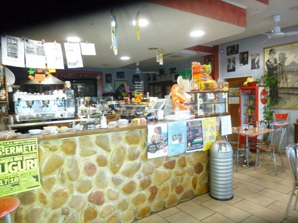 negozio in vendita a Vado Ligure